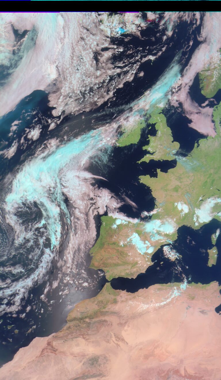 Station de poursuite de satellites météo du club radio F6KQH